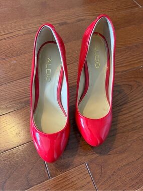 ALDO Women's Red Patent Round-Toe Pumps. Size 6. Worn Once. 4” Heel.